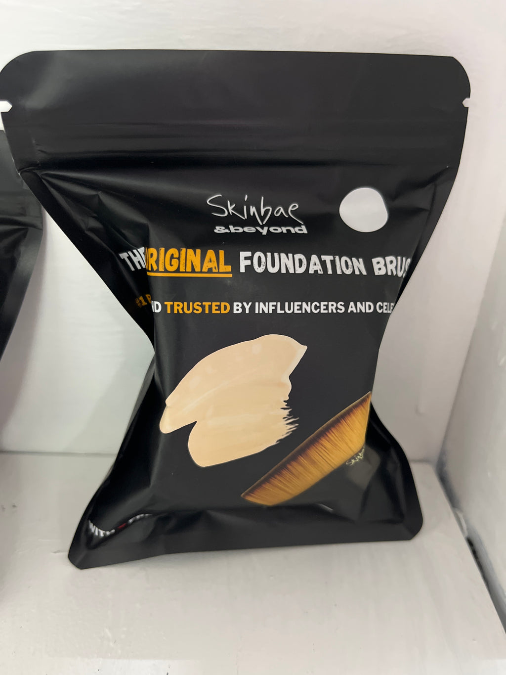 SKINBAE FOUNDATION BRUSH