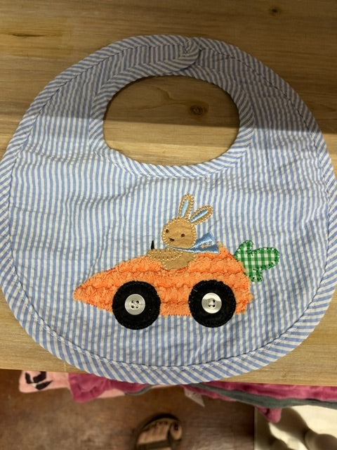 Carrot car bib
